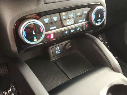 Used 2022 Ford Escape SEL image 17