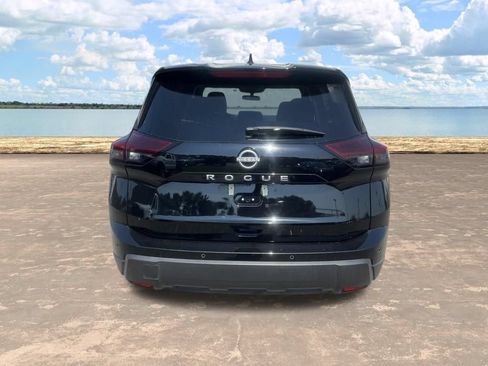 Used 2025 Nissan Rogue SV FWD image 7