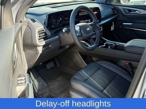 New 2026 Chevrolet Traverse LT w/ Sun and Wheel Package image 14
