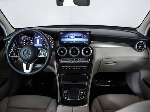Certified 2021 Mercedes-Benz GLC 300 image 10