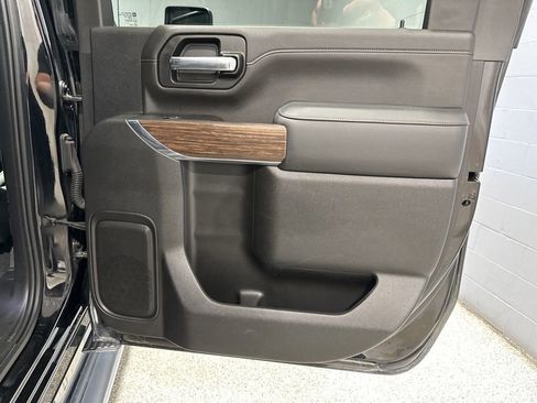 Used 2023 Chevrolet Silverado 2500 High Country w/ Z71 Off-Road Package AWD/4WD image 18