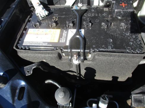 Used 2023 Nissan Armada Platinum w/ Captain's Chairs Package image 8