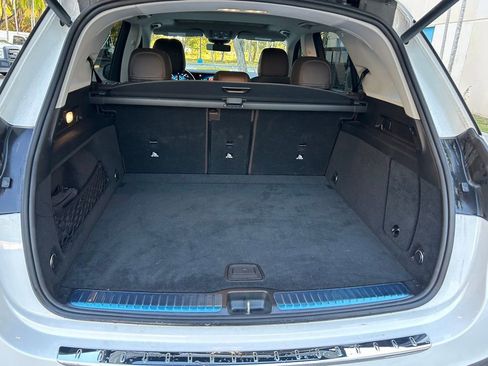 Used 2023 Mercedes-Benz GLE 450 4MATIC w/ AMG Line Exterior image 24