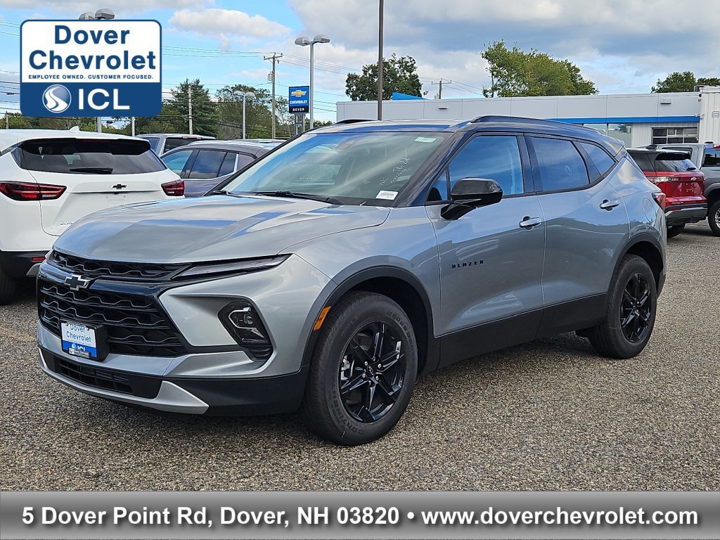 New 2026 Chevrolet Blazer LT w/ Convenience Package AWD/4WD image 1