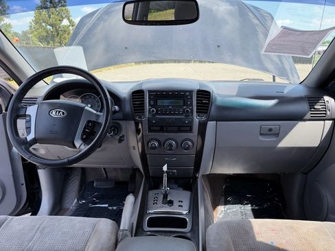 Used 2008 Kia Sorento EX image 3