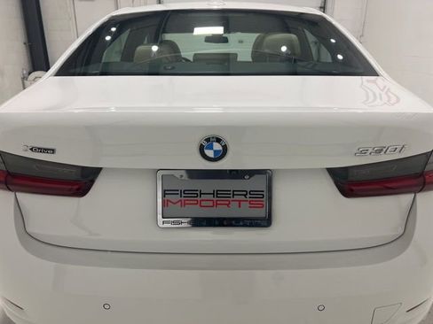 Used 2023 BMW 330i xDrive 330i xDrive w/ Driving Assistance Package image 8