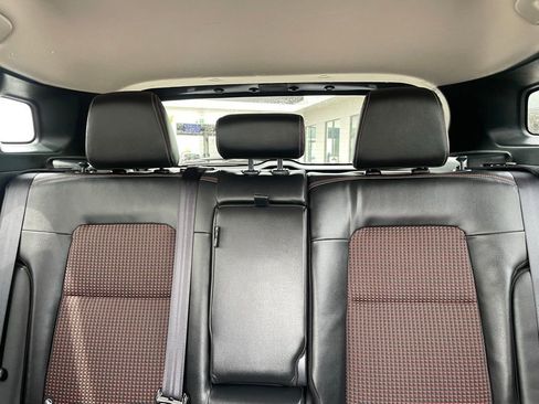 Used 2025 Nissan Kicks SR FWD image 22