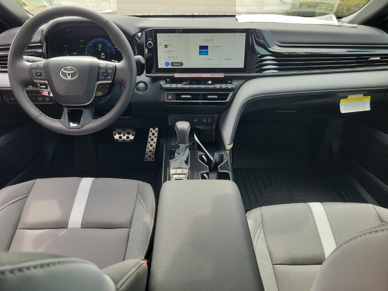 Used 2026 Toyota Camry SE w/ Multimedia Upgrade Package FWD image 13