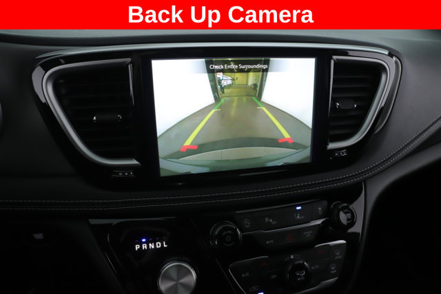 New 2027 Chrysler Pacifica Select FWD image 24