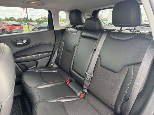 Used 2020 Jeep Compass Latitude w/ Popular Equipment Group AWD/4WD image 27