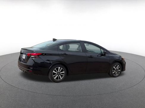 Used 2025 Nissan Versa SV FWD image 15