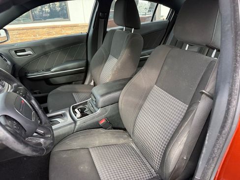Used 2020 Dodge Charger SXT w/ Driver Convenience Group image 3