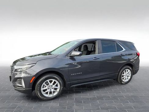 Used 2023 Chevrolet Equinox LT AWD/4WD image 3