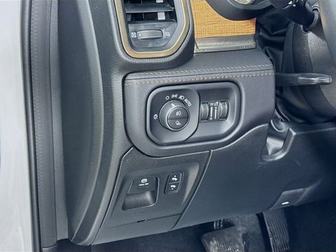 Used 2022 RAM 1500 Limited w/ Body Color Bumper Group image 10