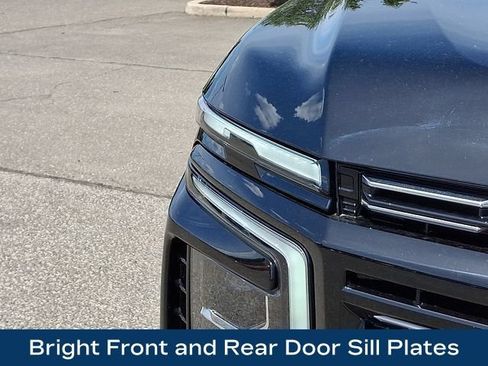 Used 2025 Chevrolet Tahoe High Country AWD/4WD image 37