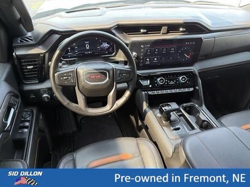 Certified 2024 GMC Sierra 1500 AT4 w/ Technology Package AWD/4WD image 8