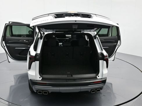 Certified 2025 Chevrolet Traverse LT image 46