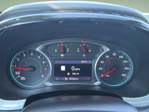 Used 2021 Chevrolet Traverse Premier AWD/4WD image 25