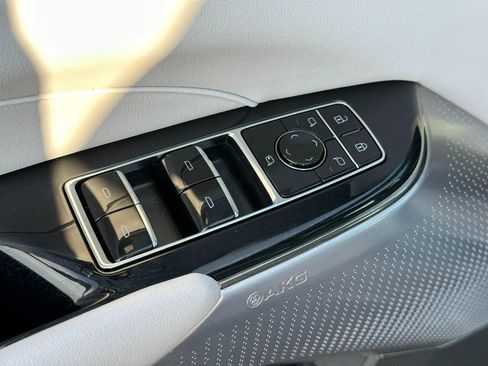 New 2025 Cadillac Lyriq Sport image 10