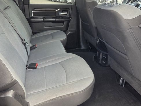 Certified 2024 RAM 2500 Big Horn AWD/4WD image 18