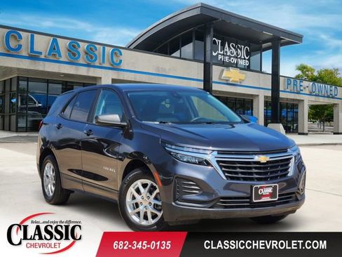 Used 2022 Chevrolet Equinox LS w/ LS Convenience Package FWD image 1