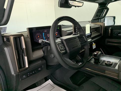 New 2025 GMC Hummer EV 2X image 13