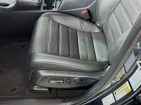 Used 2024 Honda CR-V Sport Touring image 17