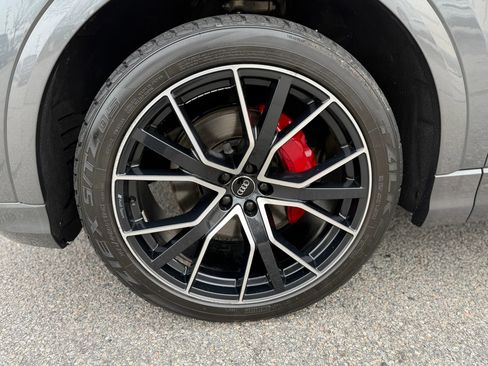 Used 2019 Audi Q8 Premium Plus w/ Premium Plus image 14