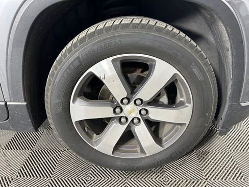 Used 2018 Chevrolet Traverse LT image 11