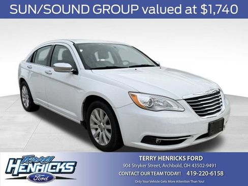 Used 2014 Chrysler 200 Limited w/ Sun/Sound Group FWD image 1