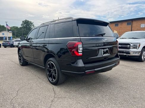 Certified 2024 Ford Expedition Limited AWD/4WD image 6