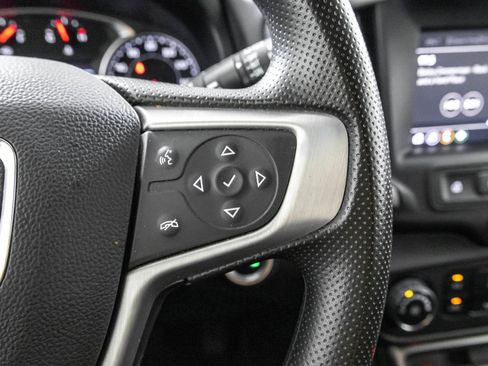 Used 2024 GMC Terrain SLE AWD/4WD image 25