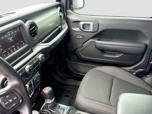Used 2022 Jeep Wrangler Sport AWD/4WD image 25