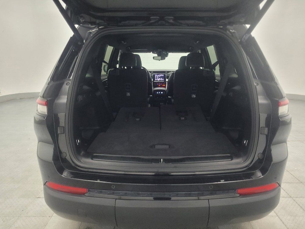 Used 2022 Jeep Grand Cherokee L Laredo RWD image 29