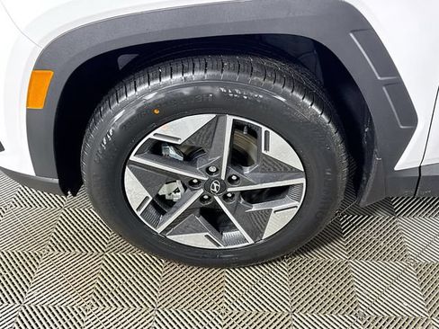 Used 2025 Hyundai Tucson SEL AWD/4WD image 3