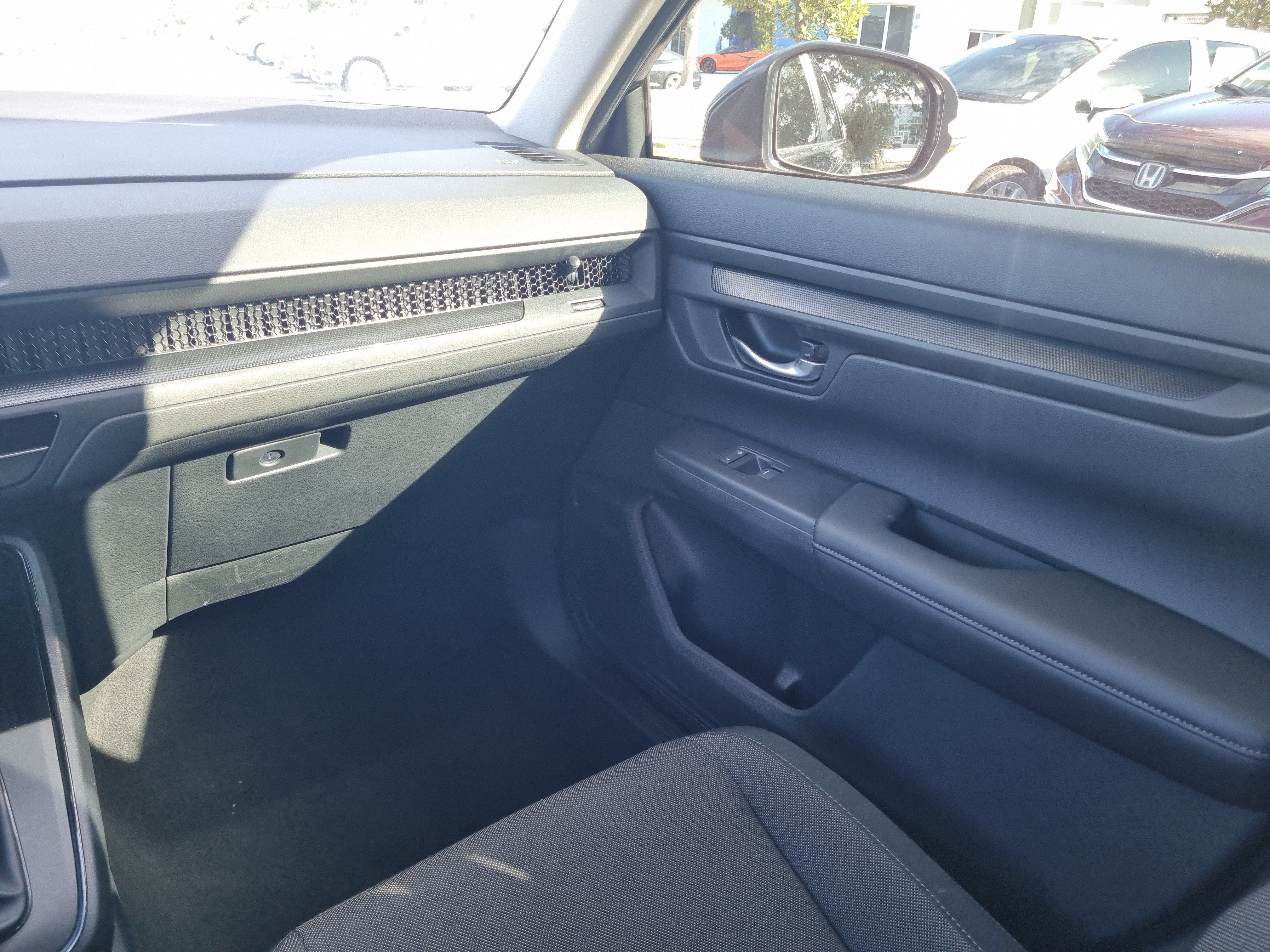 Used 2024 Honda CR-V LX image 18