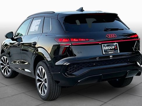 New 2026 Audi Q3 quattro 2.0T AWD/4WD image 12