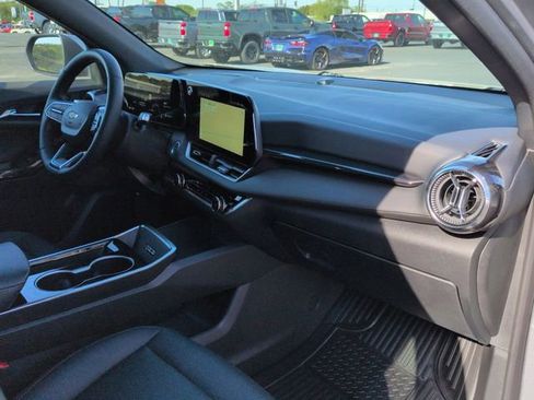 Certified 2025 Chevrolet Equinox LT w/ Convenience Package II image 27