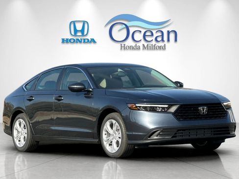 New 2026 Honda Accord LX image 7