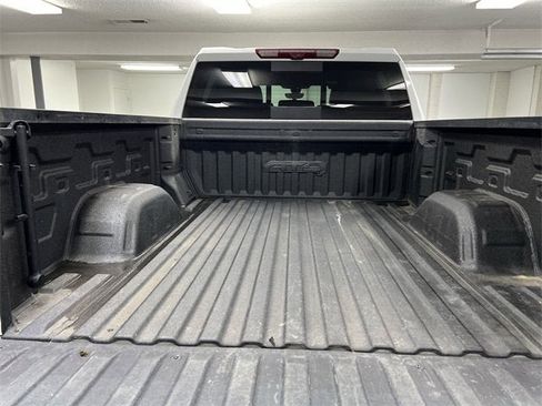 Certified 2022 GMC Sierra 1500 AT4 w/ AT4 Premium Package image 25