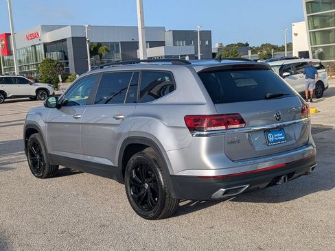 Certified 2023 Volkswagen Atlas SE w/ Panoramic Sunroof Package FWD image 4
