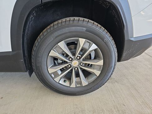 New 2026 Chevrolet Equinox LT image 30