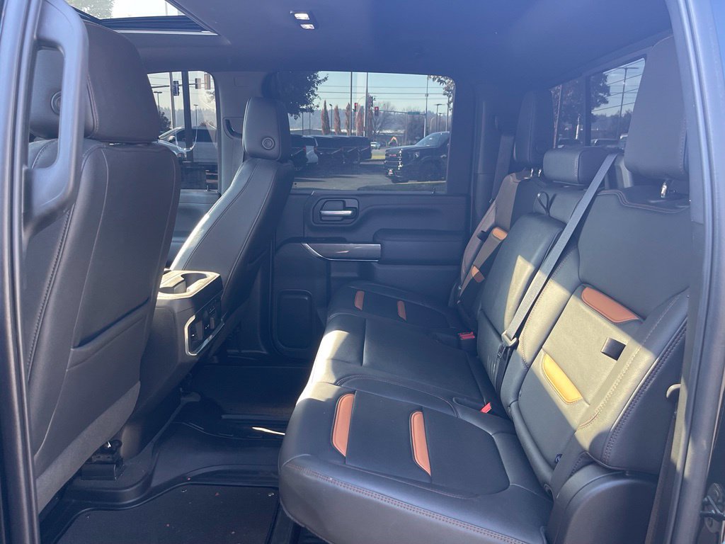 Used 2022 GMC Sierra 3500 AT4 w/ AT4 Premium Plus Package AWD/4WD image 9