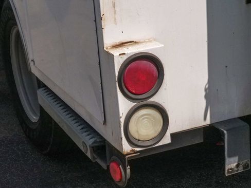 Used 2014 GMC Sierra 3500 W/T RWD image 8
