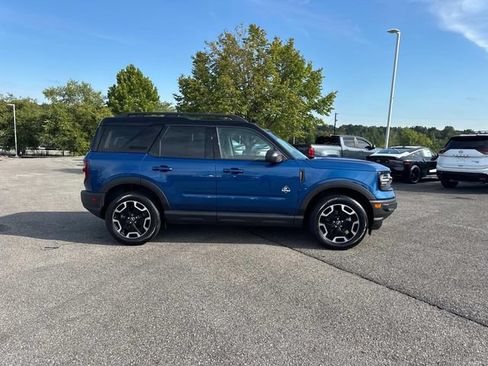 Used 2024 Ford Bronco Sport Outer Banks AWD/4WD image 3