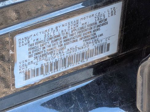 Used 2024 Nissan Sentra SV image 29