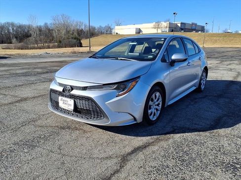 Used 2022 Toyota Corolla LE image 43