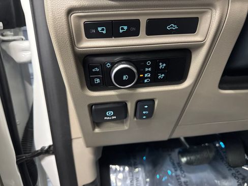 Certified 2024 Ford F150 Platinum w/ Equipment Group 703A Plus AWD/4WD image 46