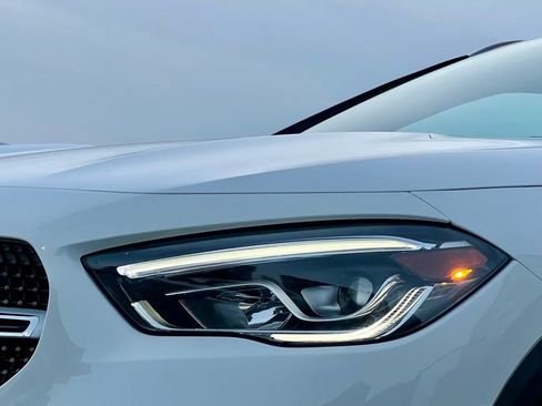 Certified 2023 Mercedes-Benz GLA 250 4MATIC image 11