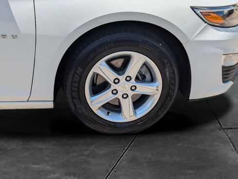 Used 2022 Chevrolet Malibu LT FWD image 11